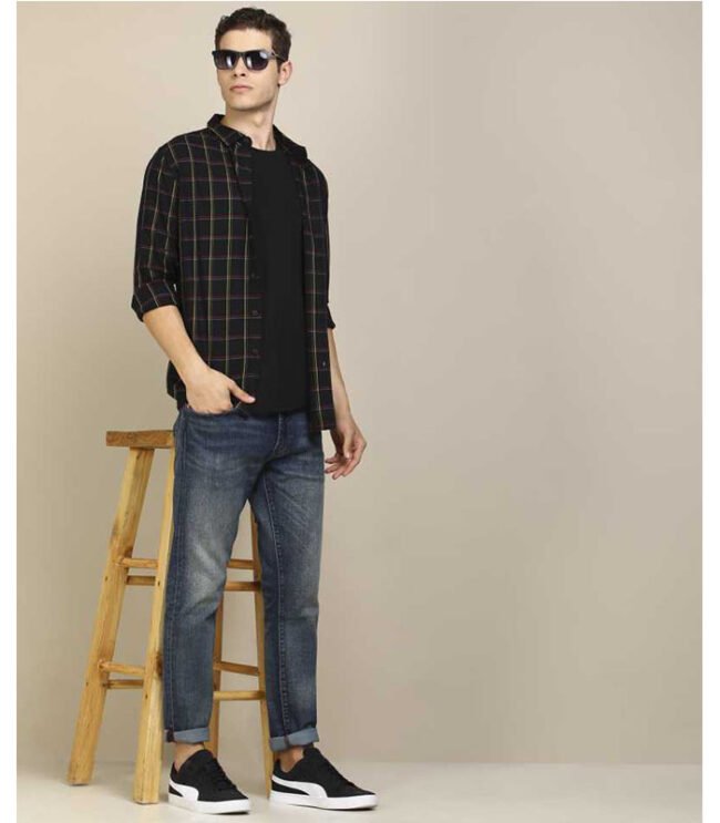 Men Regular Fit Striped Slim Collar Casual Shirt - Image 3